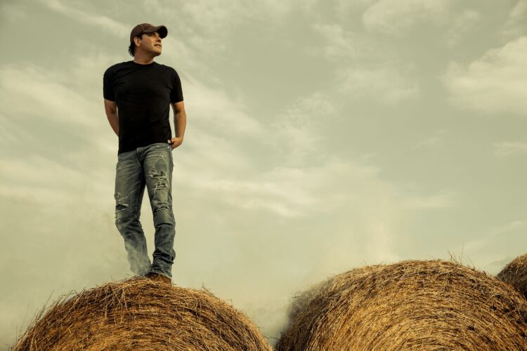 ‘Singing Truth’: Rodney Atkins, Gary Allan To Perform In Salamanca In August